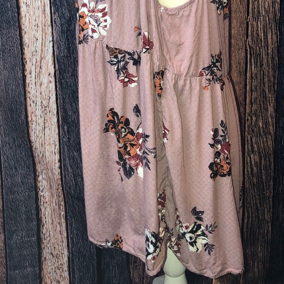 Torrid Plus Size Floral Print Chiffon Tank Top 1 - Picture 3 of 7